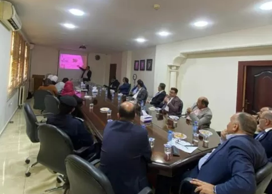 محافظ الزرقاء: دعم الأفكار والمقترحات الإبداعيّة المساهمة في إنهاء ظاهرة الكلاب الضالّة محافظ الزرقاء: دعم الأفكار والمقترحات الإبداعيّة المساهمة في إنهاء ظاهرة الكلاب الضالّة