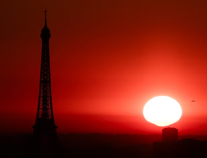 Paris on red alert as Europe faces extreme heat with weather warnings across the continent – Europe live