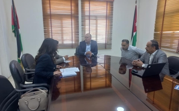 جانب  الاجتماع صباح اليوم بدار المحافظة بحضور عطوفة المحافظ